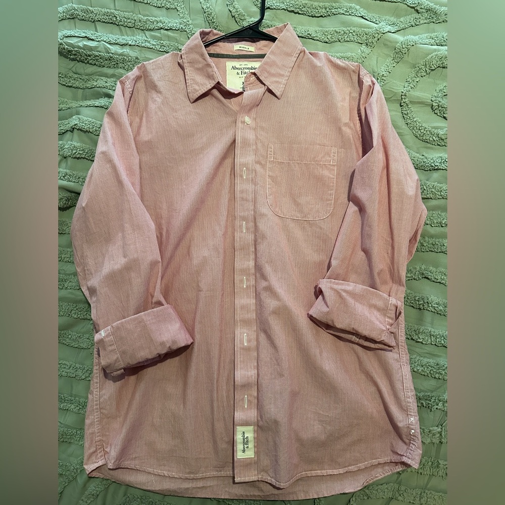 Abercrombie & Fitch Men's Casual red Button Down Shirt
